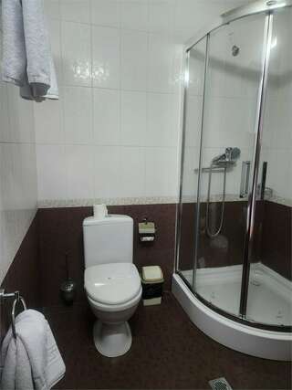 Гостиница Кадгарон Владикавказ Улучшенный двухместный номер с 1 кроватью-3